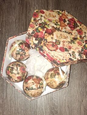 Vintage-Style Rose & Gold Holiday Ornament Set - 4-Pack